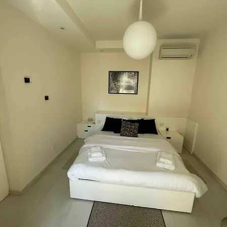 Charming 2-bedroom 2 Bath - Apartment